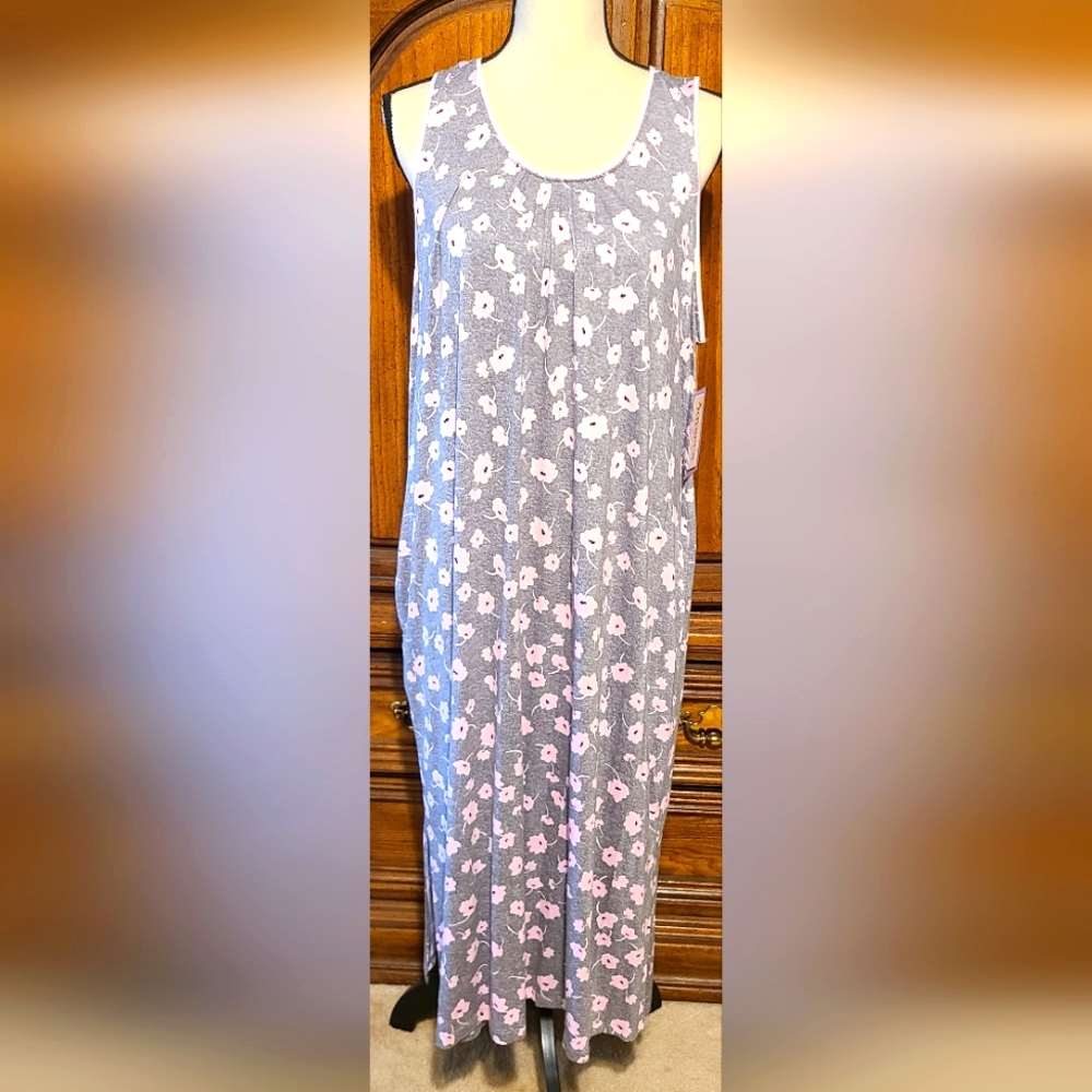 Joyspun gray pink floral chemise